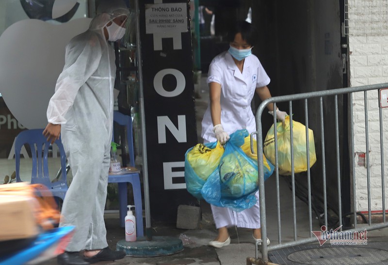 ha noi phong toa con ngo truong dinh co ca duong tinh covid-19 hinh 8