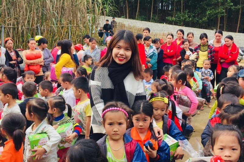 nu thu khoa dat 4.0/4.0 dh ngoai thuong: "tuoi tre khong nen qua an toan" hinh 3