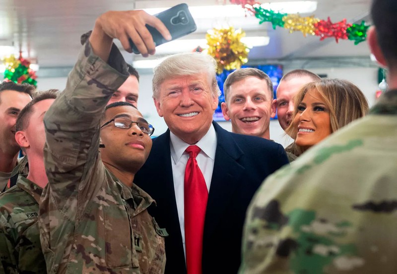 tong thong trump tung tham can cu quan su vua bi tan cong o iraq hinh 1