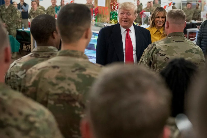tong thong trump tung tham can cu quan su vua bi tan cong o iraq hinh 9