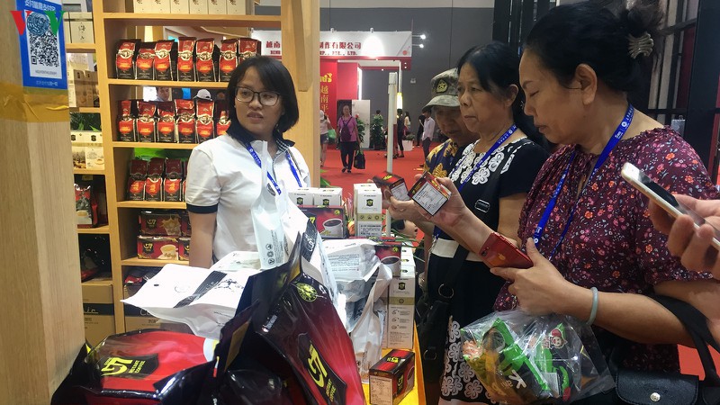 xuc tien thuong mai: phai tao ra mang luoi va chuoi gia tri hinh 2