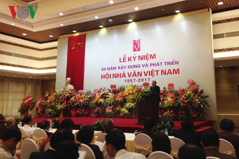 hoi nha van viet nam ket nap 59 thanh vien moi hinh 1