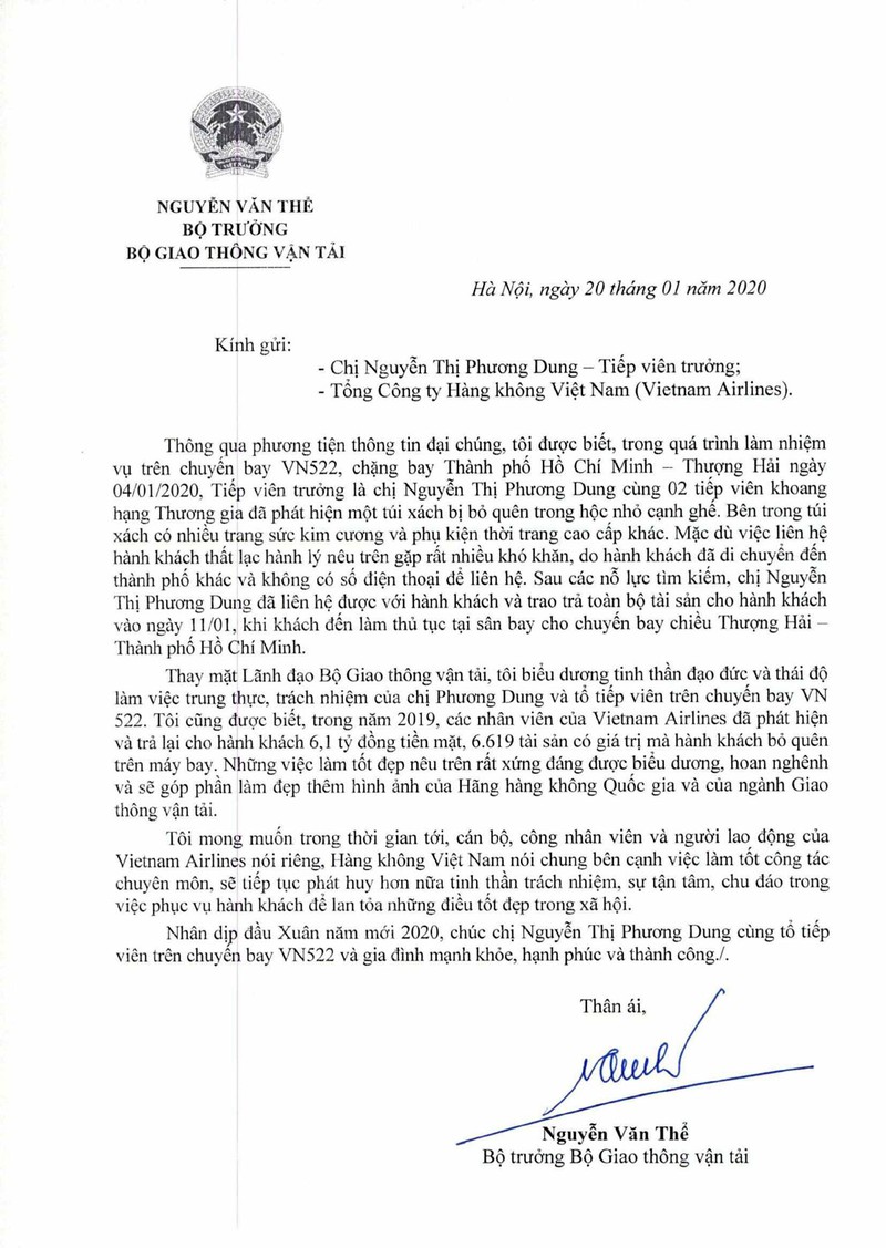 bo truong nguyen van the bieu duong 2 tiep vien cua vietnam airlines hinh 2