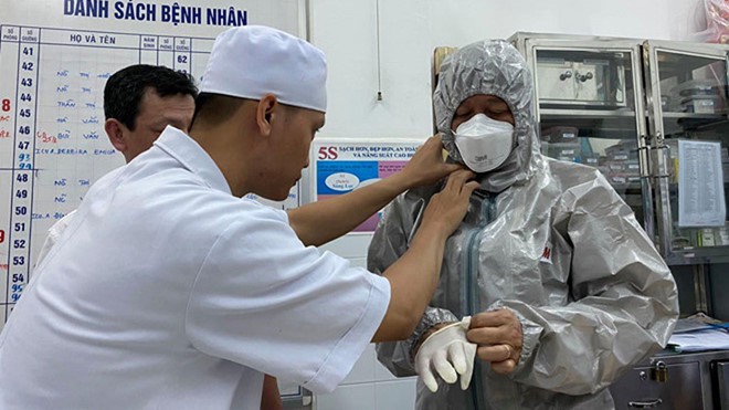 nu benh nhan o thanh hoa co bieu hien benh viem phoi cap hinh 1