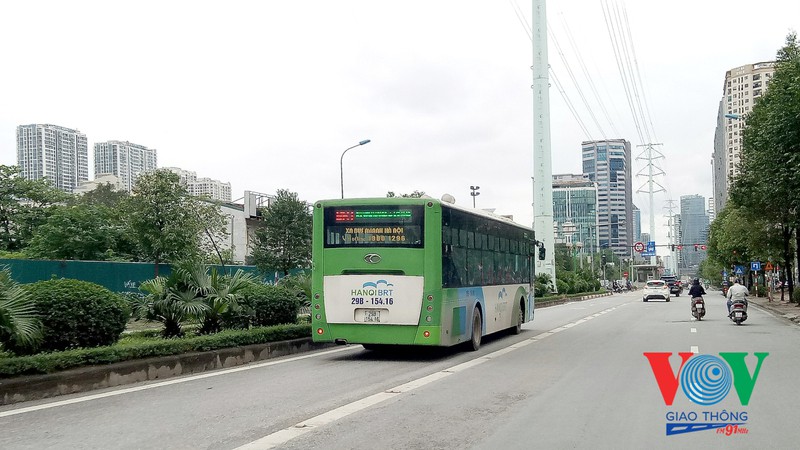 xe buyt ha noi hoat dong the nao trong nhung ngay dau giam gian cach? hinh 16