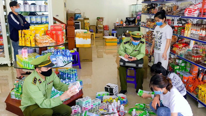 nhieu to chuc, ca nhan van ngang nhien san xuat kinh doanh do phong dich sai quy dinh hinh 1