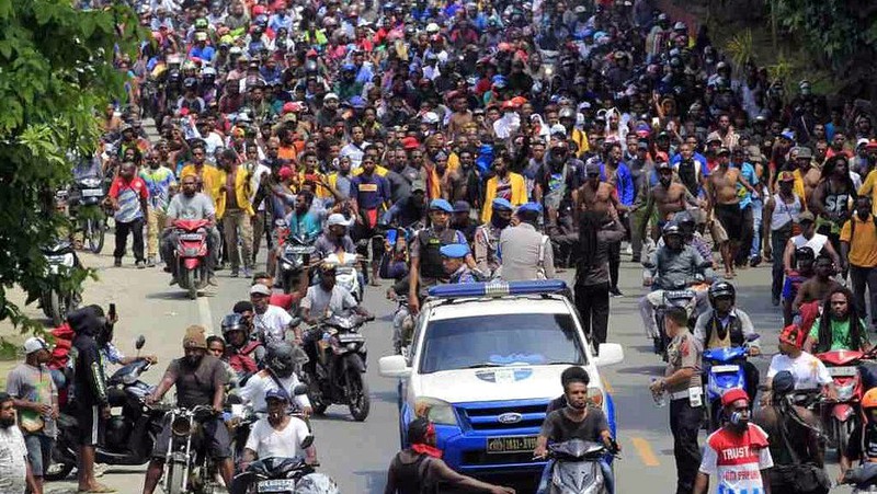 to chuc theo doi nhan quyen keu goi chinh phu indonesia huy bo moi cao buoc va tha 7 nha hoat dong va sinh vien papua hinh 2
