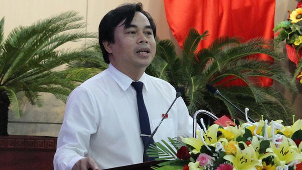 nguoi nuoc ngoai cuoi vo, chong nguoi viet de so huu dat dai hinh 2