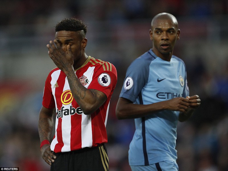 cham diem sunderland 0-2 man city: aguero, sane thua "lao tuong" toure hinh 9