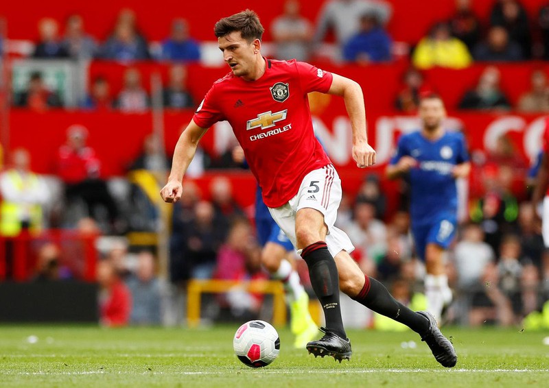 top 10 cau thu chuyen bong nhieu nhat luot di premier league 2019/20 hinh 6
