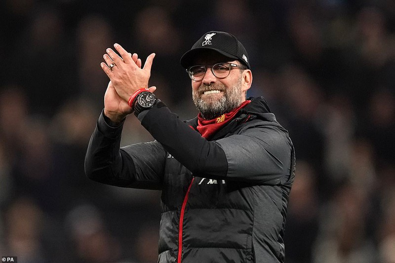 tottenham va mourinho guc nga truoc suc manh vuot troi cua liverpool hinh 11