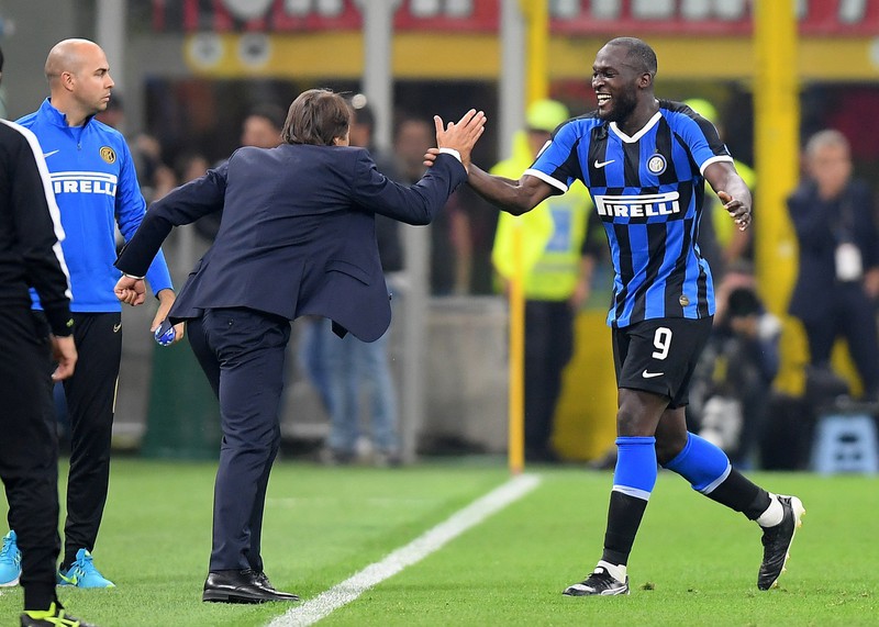 doi hinh ly tuong cua inter milan khi ashley young tai hop lukaku hinh 11