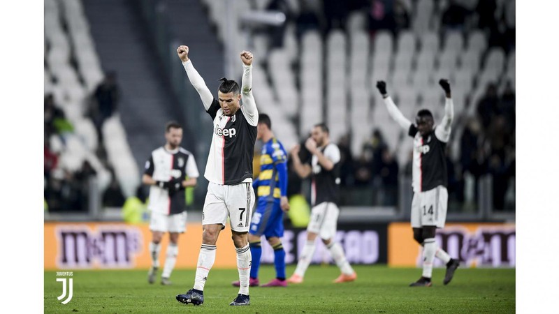can canh: phong do choi sang cua ronaldo trong tran juventus 2-1 parma hinh 8