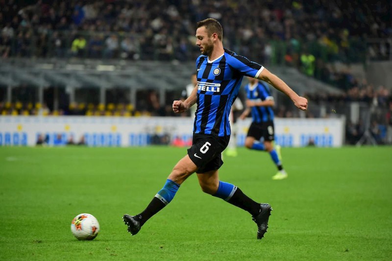 doi hinh ly tuong cua inter milan khi ashley young tai hop lukaku hinh 4