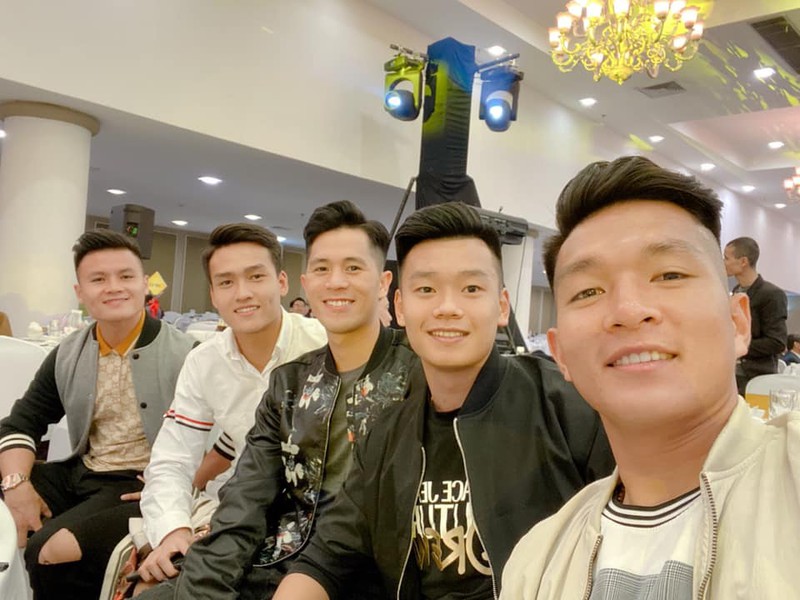 dan sao u23 viet nam va dt viet nam ron rang don tet hinh 1