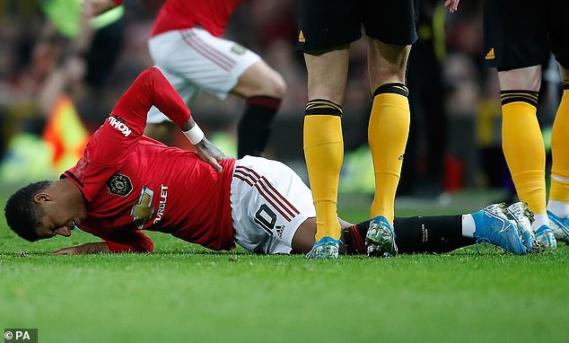 marcus rashford nghi 3 thang vi chan thuong, mu cuong cuong tim mua tien dao hinh 1