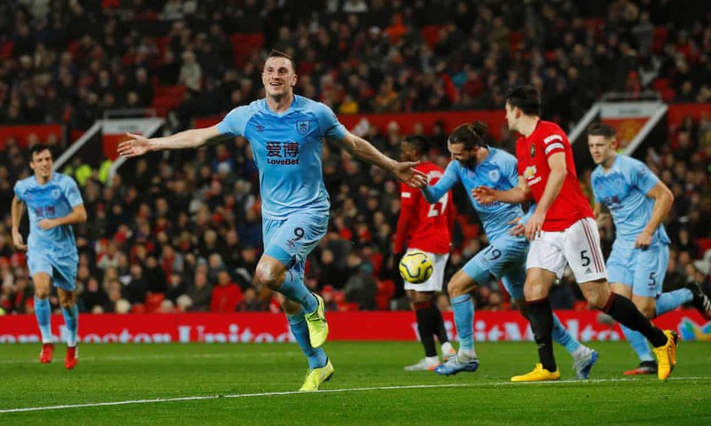 toan canh mu 0-2 burnley: ngay thi dau dang quen cua harry maguire hinh 4