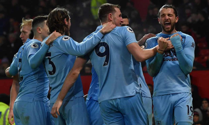 toan canh mu 0-2 burnley: ngay thi dau dang quen cua harry maguire hinh 8