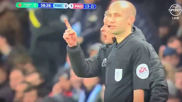 hlv solskjaer noi doa, mang nhiec jesse lingard vi phong do kem coi hinh 1
