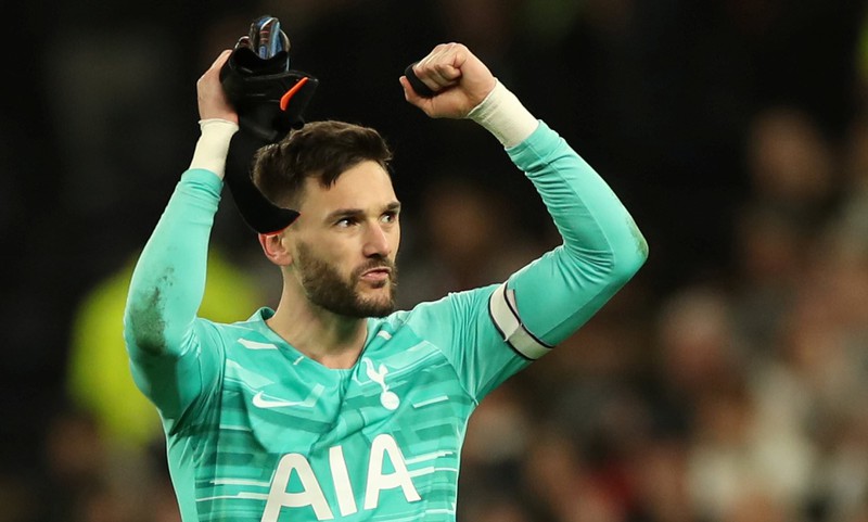 doi hinh tieu bieu vong 25 premier league: vang bong bruno fernandes hinh 1