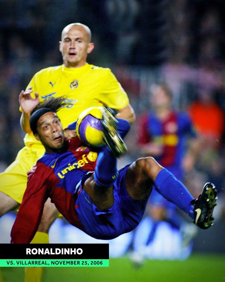 ronaldo, rooney va nhung pha "xe dap chong nguoc" dang cap the gioi hinh 7