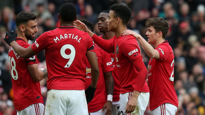 can canh: bruno fernandes toa sang ruc ro trong tran mu 3-0 watford hinh 10