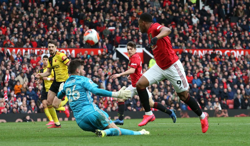 can canh: pha ghi ban dang cap cua martial trong tran mu 3-0 watford hinh 1