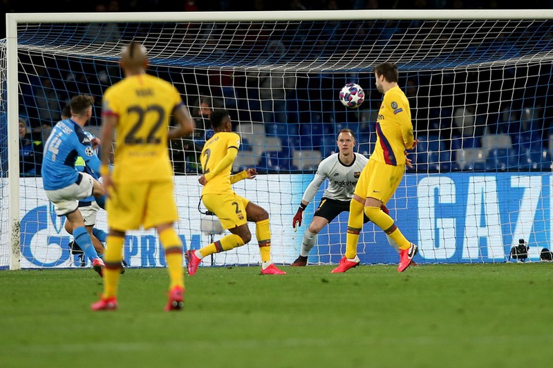 truc tiep champions league: chelsea vs bayern, napoli vs barca hinh 6