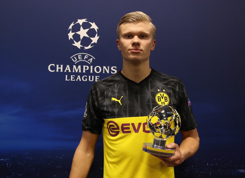 8 cau thu xuat sac nhat tran dau o luot di vong 16 doi champions league hinh 1