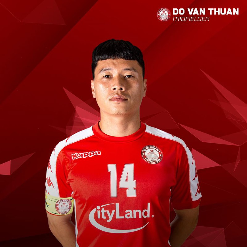 so ao cua cong phuong, tien dung va dan cau thu tphcm o v-league 2020 hinh 13