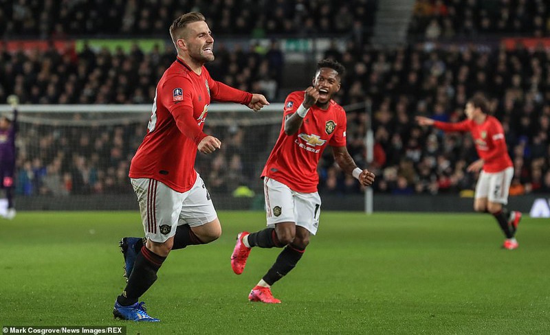 toan canh derby 0-3 mu: rooney "them mot lan dau" khi gap lai quy do hinh 4
