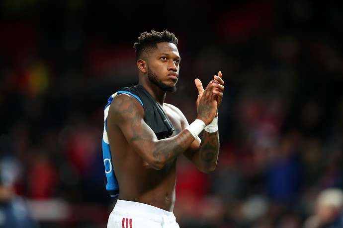 doi hinh dep nhu mo cua mu khi co jack grealish va jadon sancho hinh 6