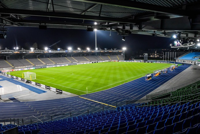 mu da europa league tren san khong khan gia vi dich covid-19 hinh 1