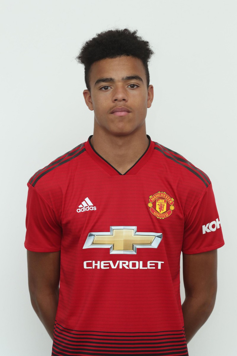 doi hinh du kien lask - mu: bruno fernandes, odion ighalo da chinh? hinh 9