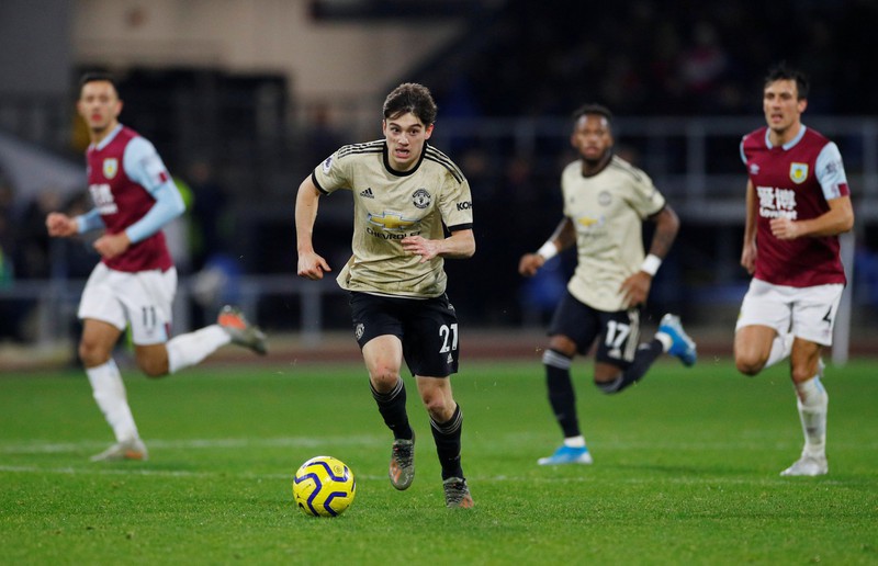 top 10 cau thu chay nhanh nhat cua mu o premier league 2019/2020 hinh 8