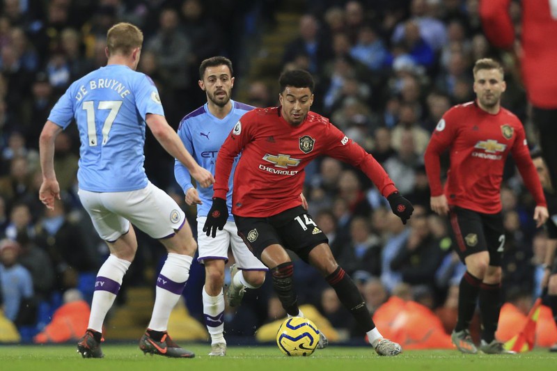 top 10 cau thu chay nhanh nhat cua mu o premier league 2019/2020 hinh 2