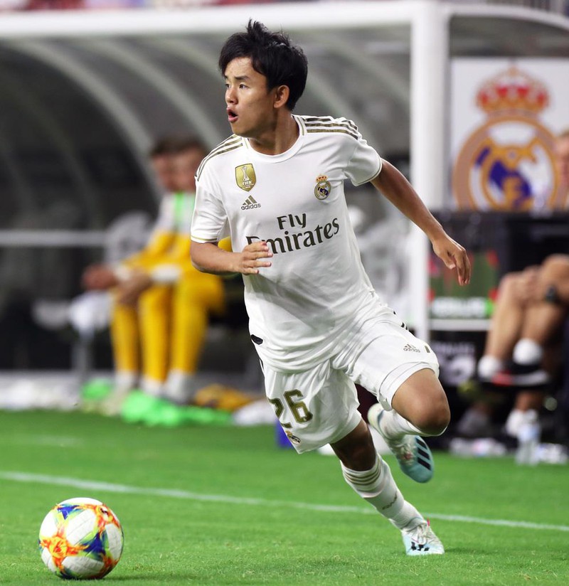 doi hinh day tai nang dang duoc real madrid "gui gam" khap chau au hinh 9