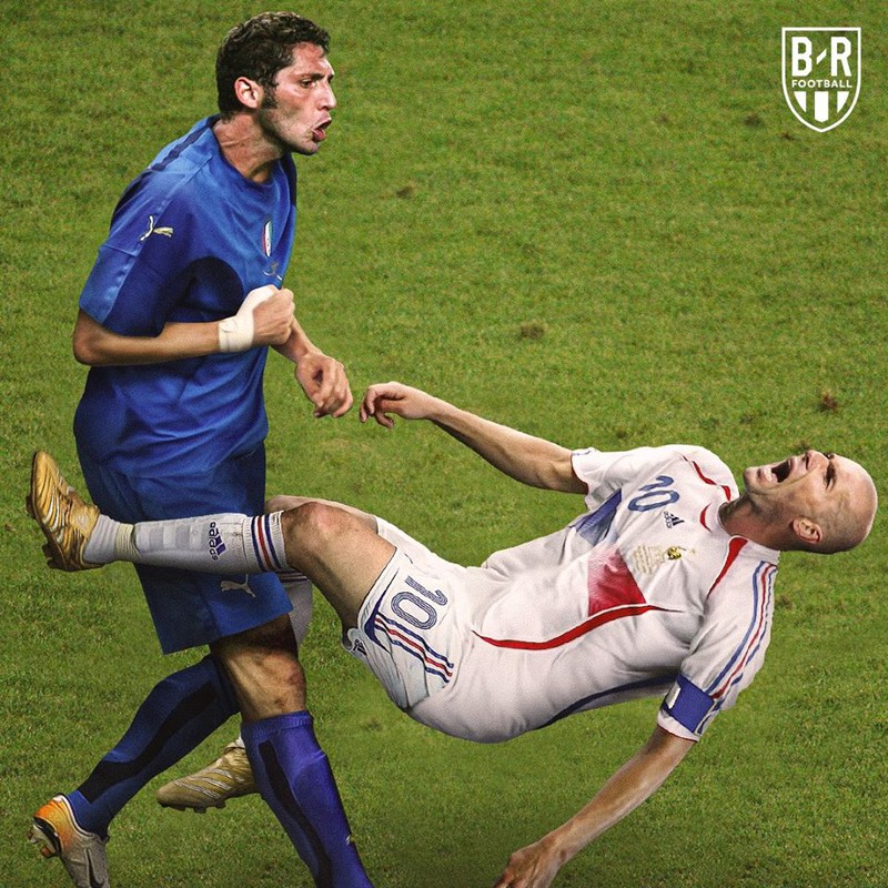 "vu tru bong da nguoc doi": salah khoa tay ramos, chiellini can suarez hinh 9