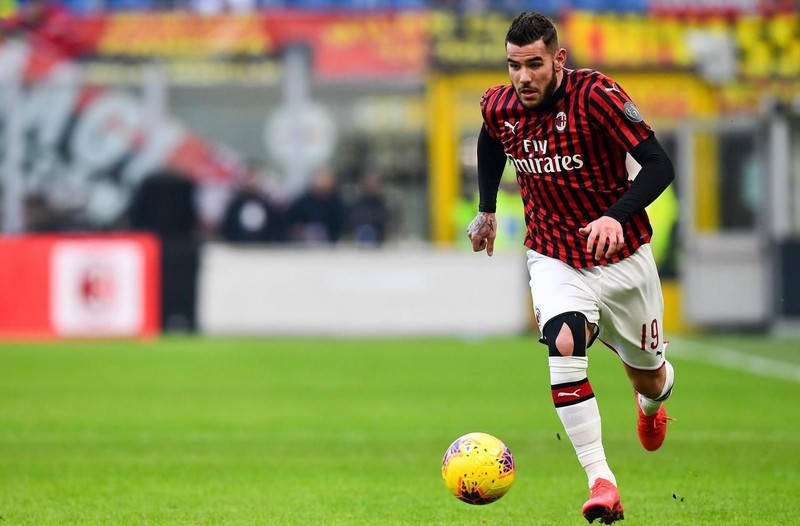 doi hinh hay nhat serie a truoc khi bi hoan: co smalling, vang lukaku hinh 5