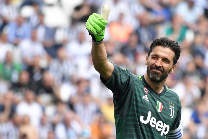 buffon dat thoa thuan gia han hop dong voi juventus o tuoi 42 hinh 1