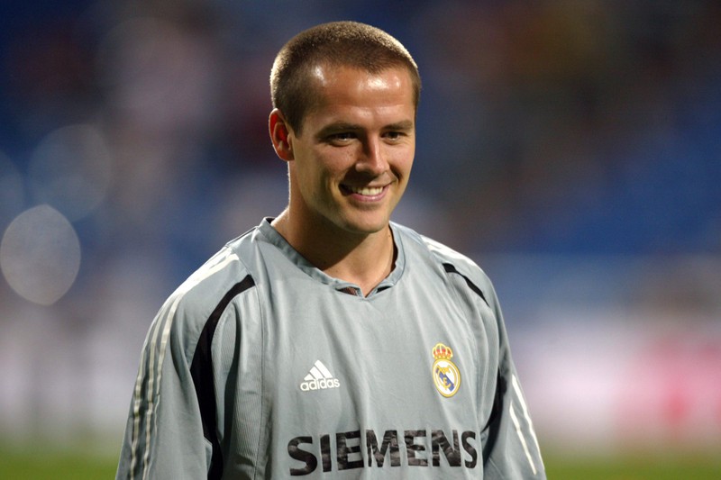 nhung ngoi sao roi khoi premier league de di theo tieng goi cua real madrid hinh 5