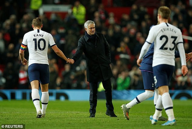 5 bai toan cho loi giai tu mourinho de vuc day tottenham hinh 4