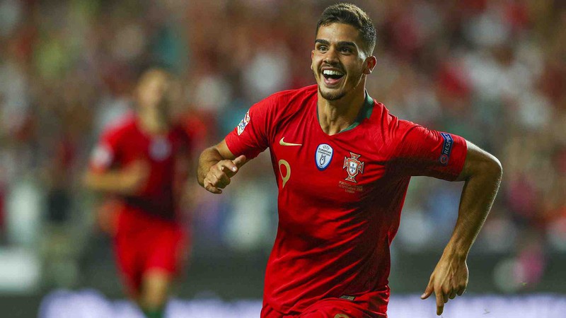 top 10 cau thu bo dao nha chay nhanh nhat pes 2020: ronaldo xep hang 3 hinh 4