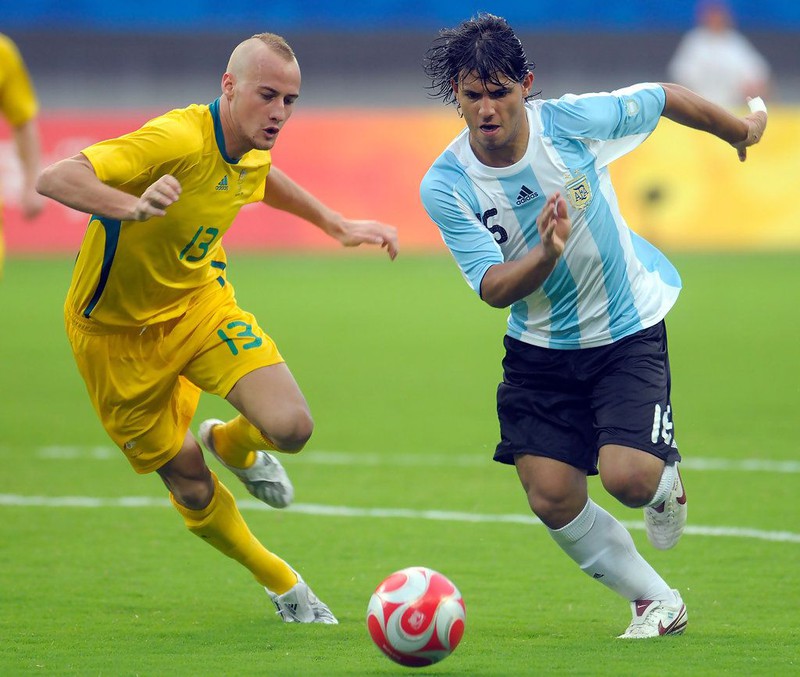 doi hinh argentina gianh hcv olympic 2008 bay gio ra sao? hinh 11