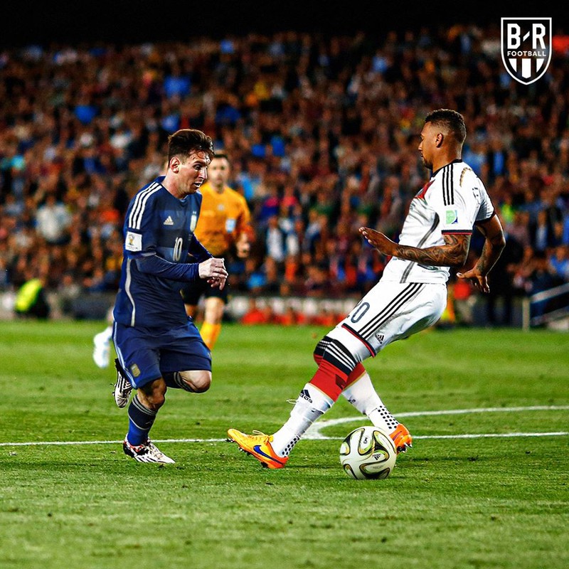 "vu tru bong da nguoc doi": messi vo dich world cup voi dt argentina hinh 1