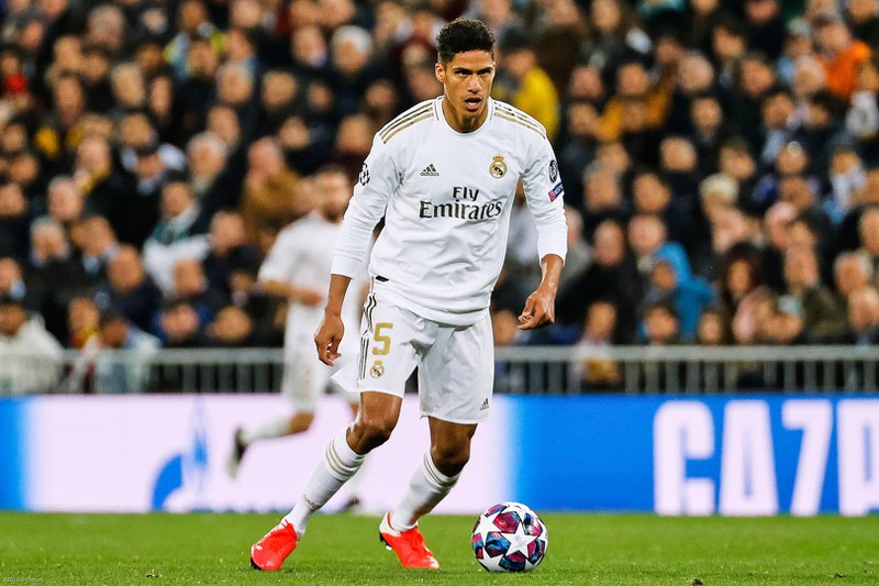 doi hinh galacticos 3.0 cua real madrid khien ca chau au phai khiep so hinh 3
