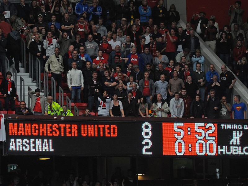 nhung that bai e che cua cac "dai gia" trong lich su premier league hinh 4