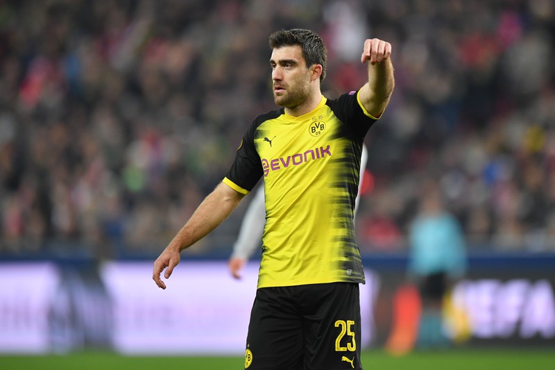 chuyen nhuong: nhung thuong vu "mua re ban dat" kinh dien cua dortmund hinh 9