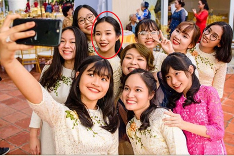 nhung hinh anh hiem hoi ve tiec dinh hon cua cong phuong hinh 4