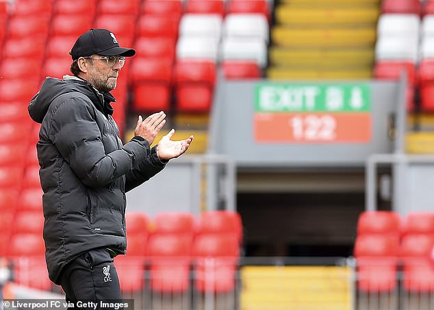 minamino ghi ban, liverpool dai thang truoc khi premier league tro lai hinh 9